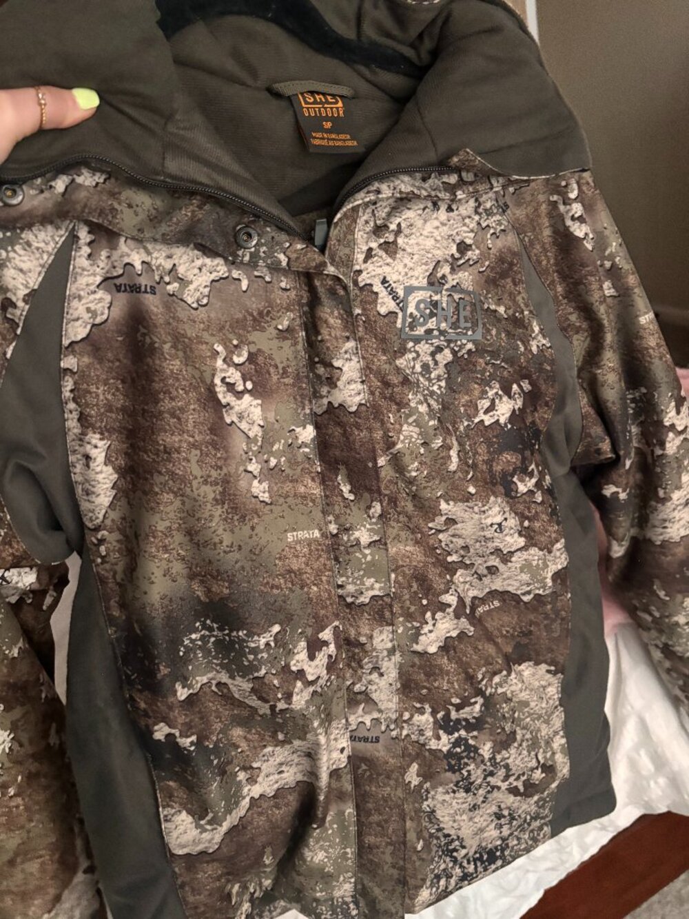 SHE outdoor hunting set, zip up jacket with hoodie and pants